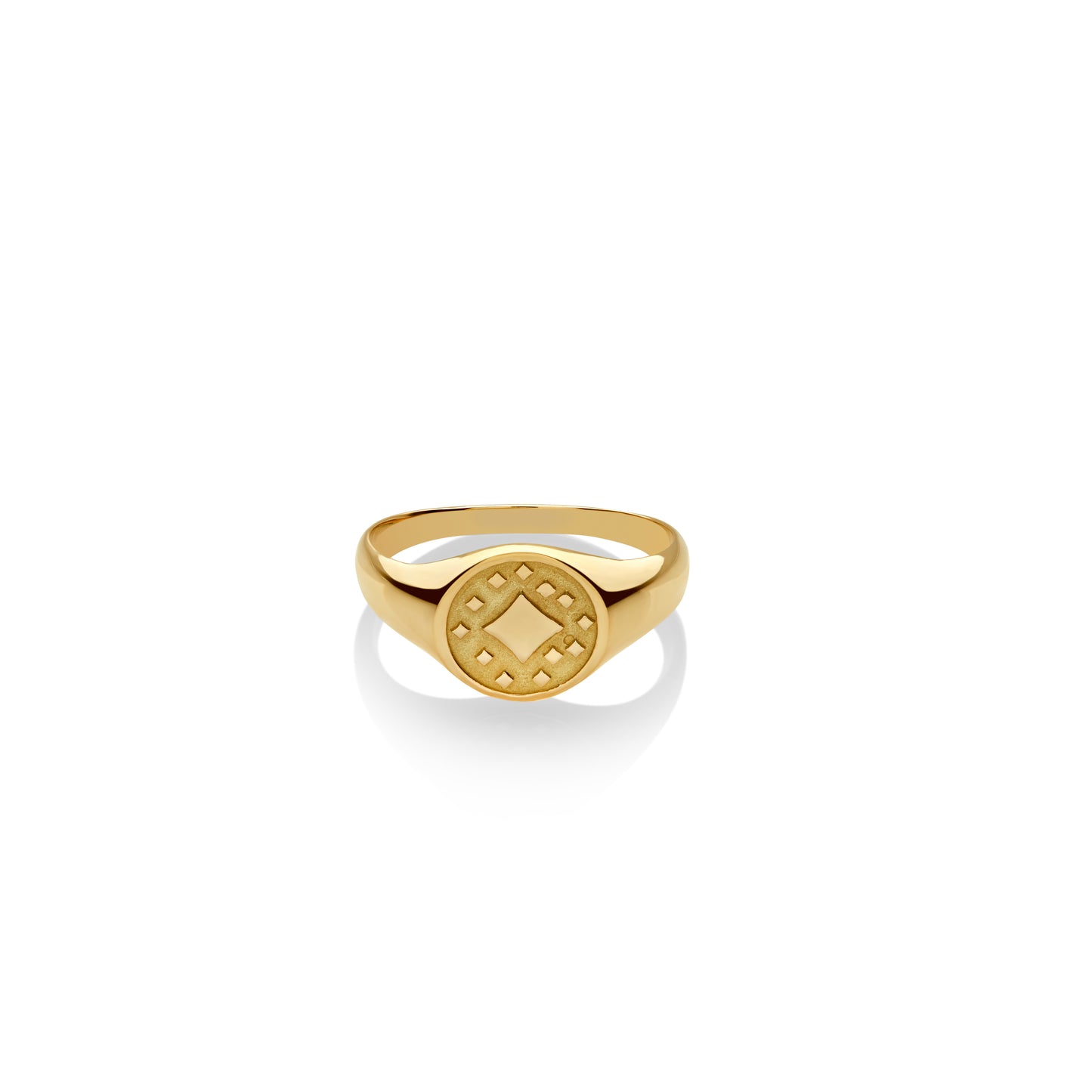 Anillos de 18K, elaborados a mano por artesanos peruanos. Diseños atemporales para cada ocasión.