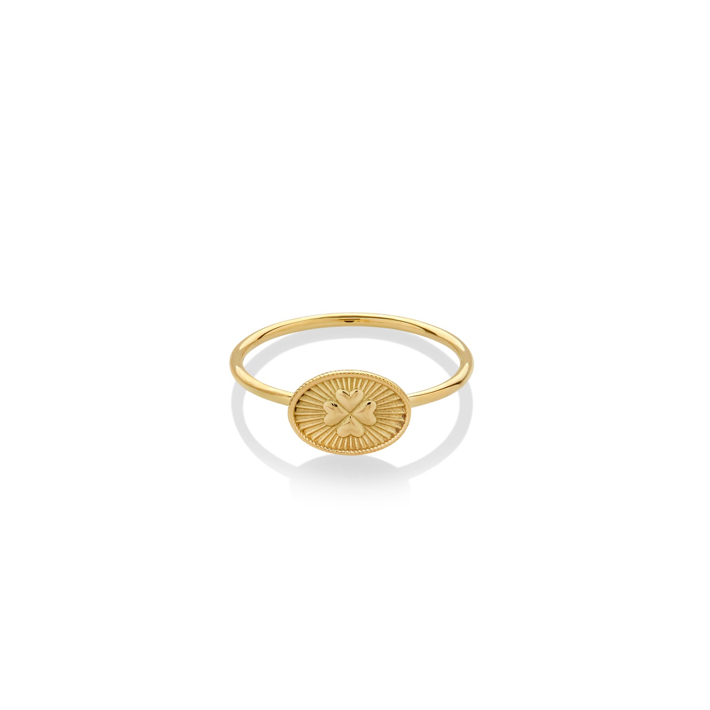 Anillos de 18K, elaborados a mano por artesanos peruanos. Diseños atemporales para cada ocasión.